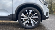 Volvo Xc40 1.5 T5 Recharge PHEV R DESIGN Pro 5dr Auto Estate